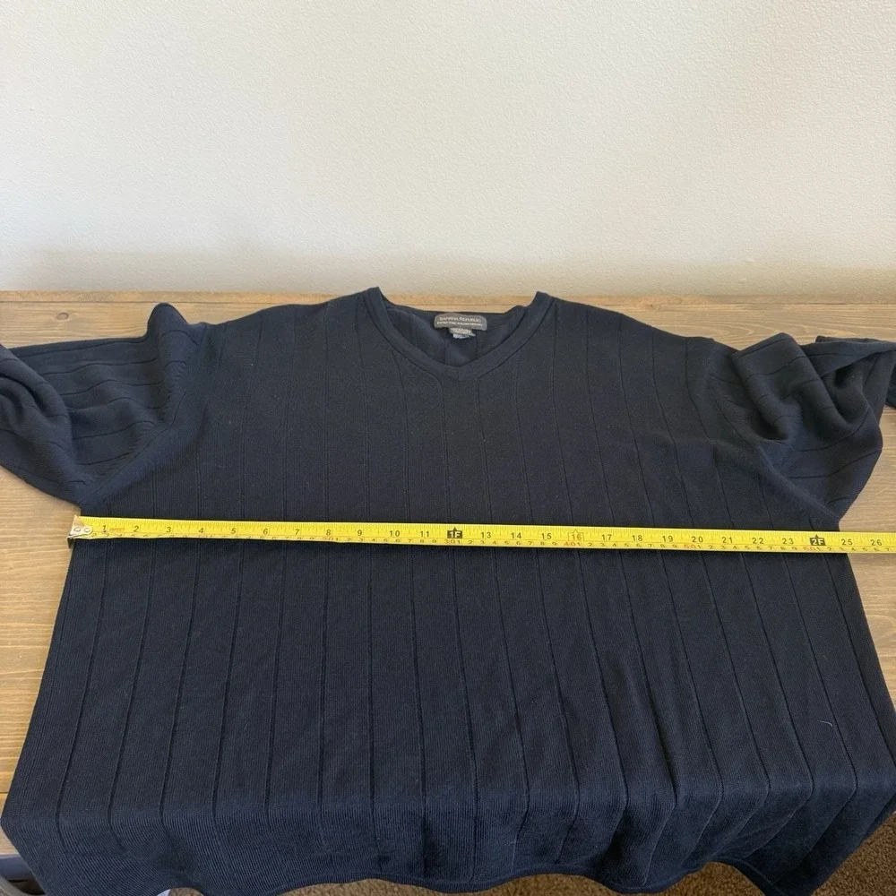 Banana Republic Men's XL Black Italian Merino Wool V-Neck Long‎ Sleeve Sweater